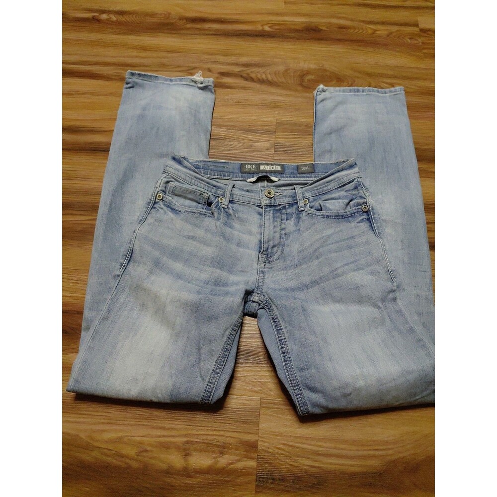BKE Aiden Bootleg Men's Size 28L Light Wash Distressed
